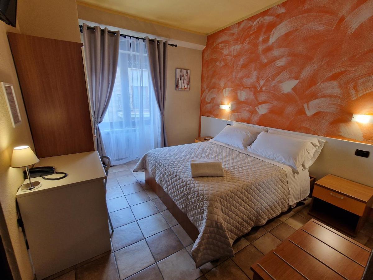 Hotel La Rocca Saint-Marin Extérieur photo