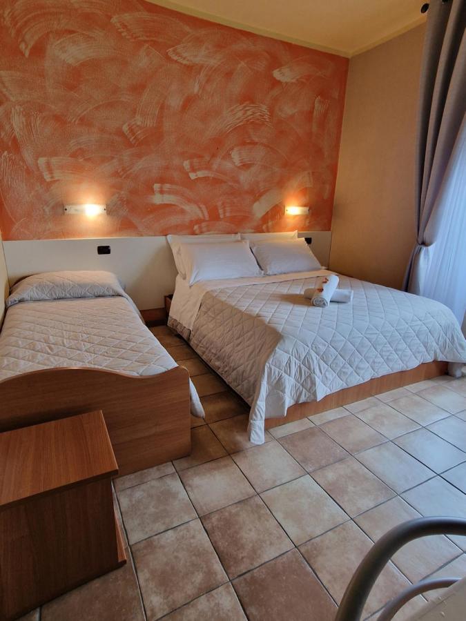 Hotel La Rocca Saint-Marin Extérieur photo